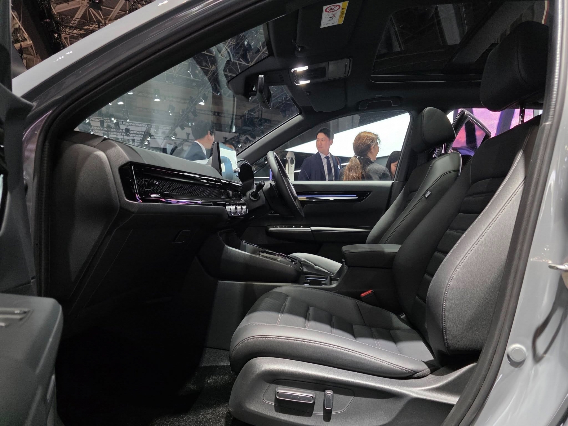 Honda CR-V eHEV RS Black Edition 4