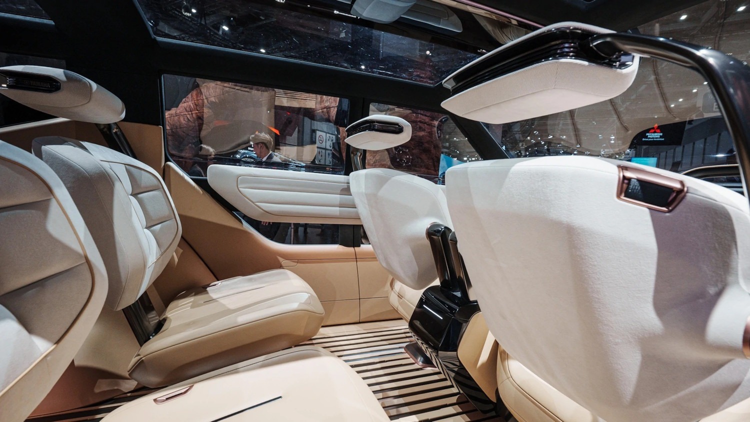 Mitsubishi Elevance Concept 6