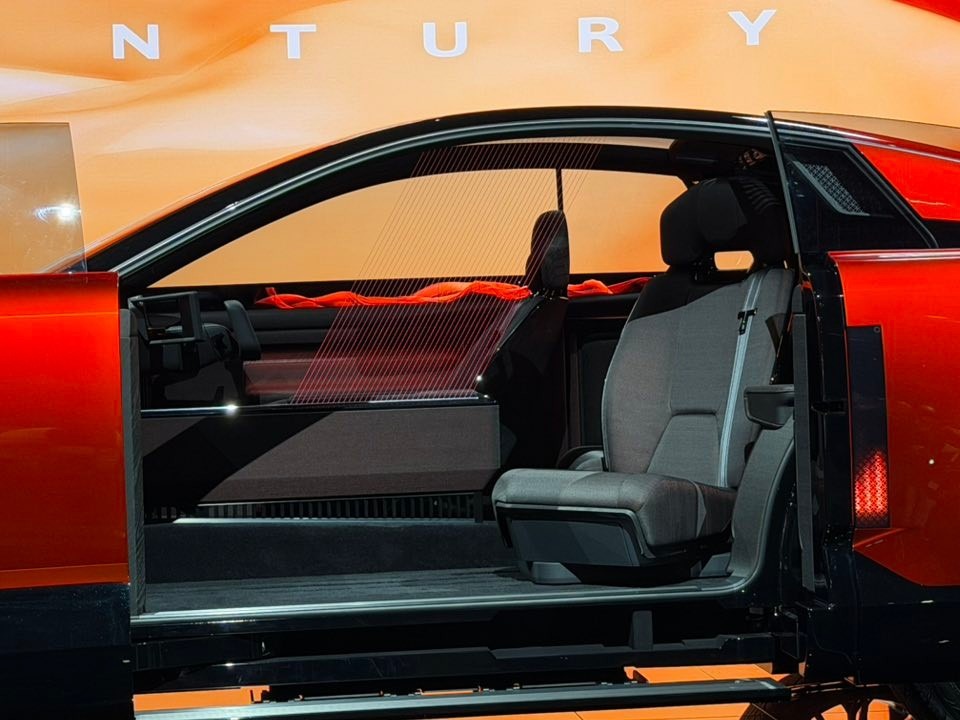 Toyota Century Coupe Concept 3