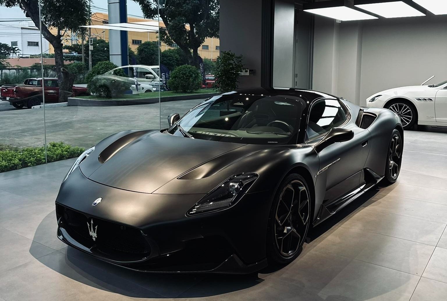 Maserati MC20 Notte 5