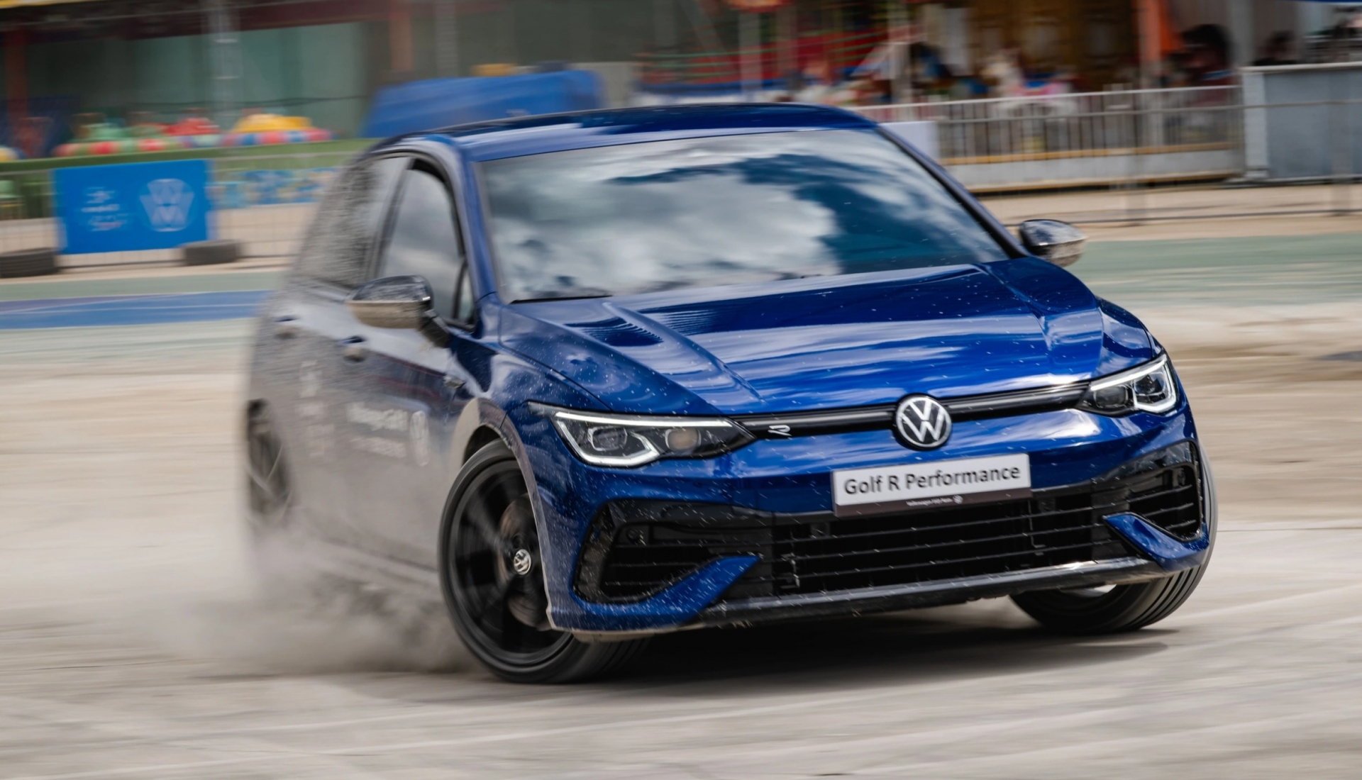 Volkswagen Golf R Performance 8