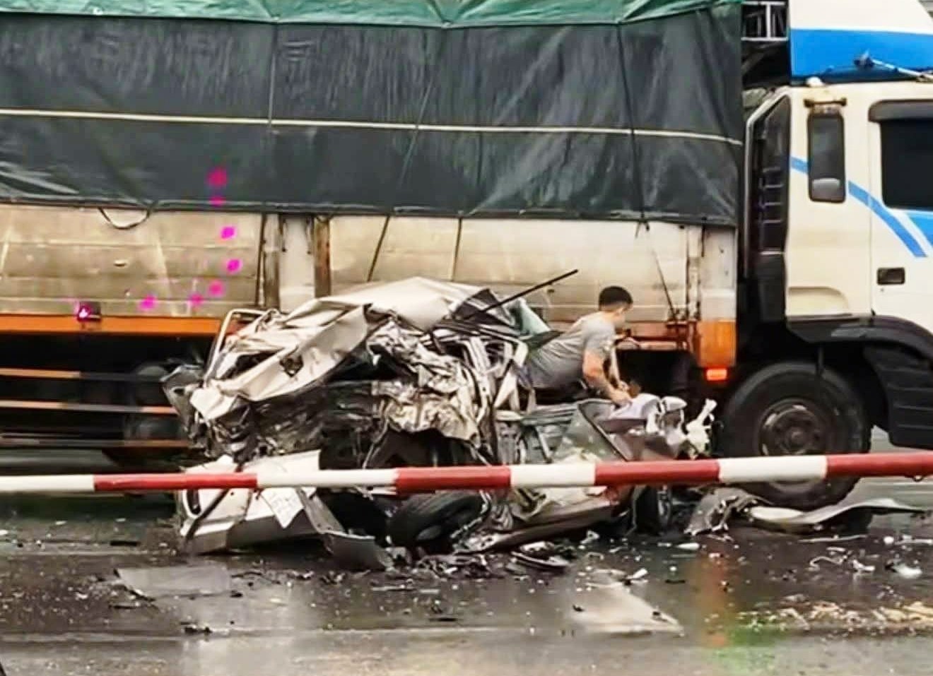 533f01f9-9818-4e26-990c-239e6999