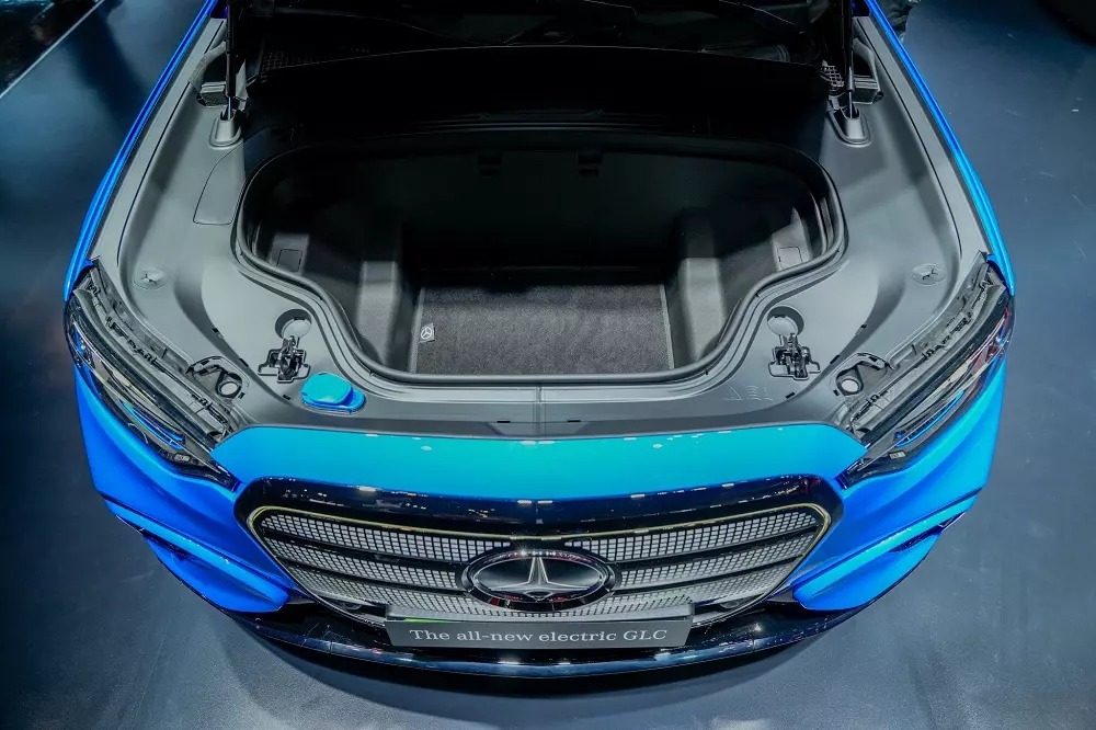 Mercedes-Benz GLC EQ 7