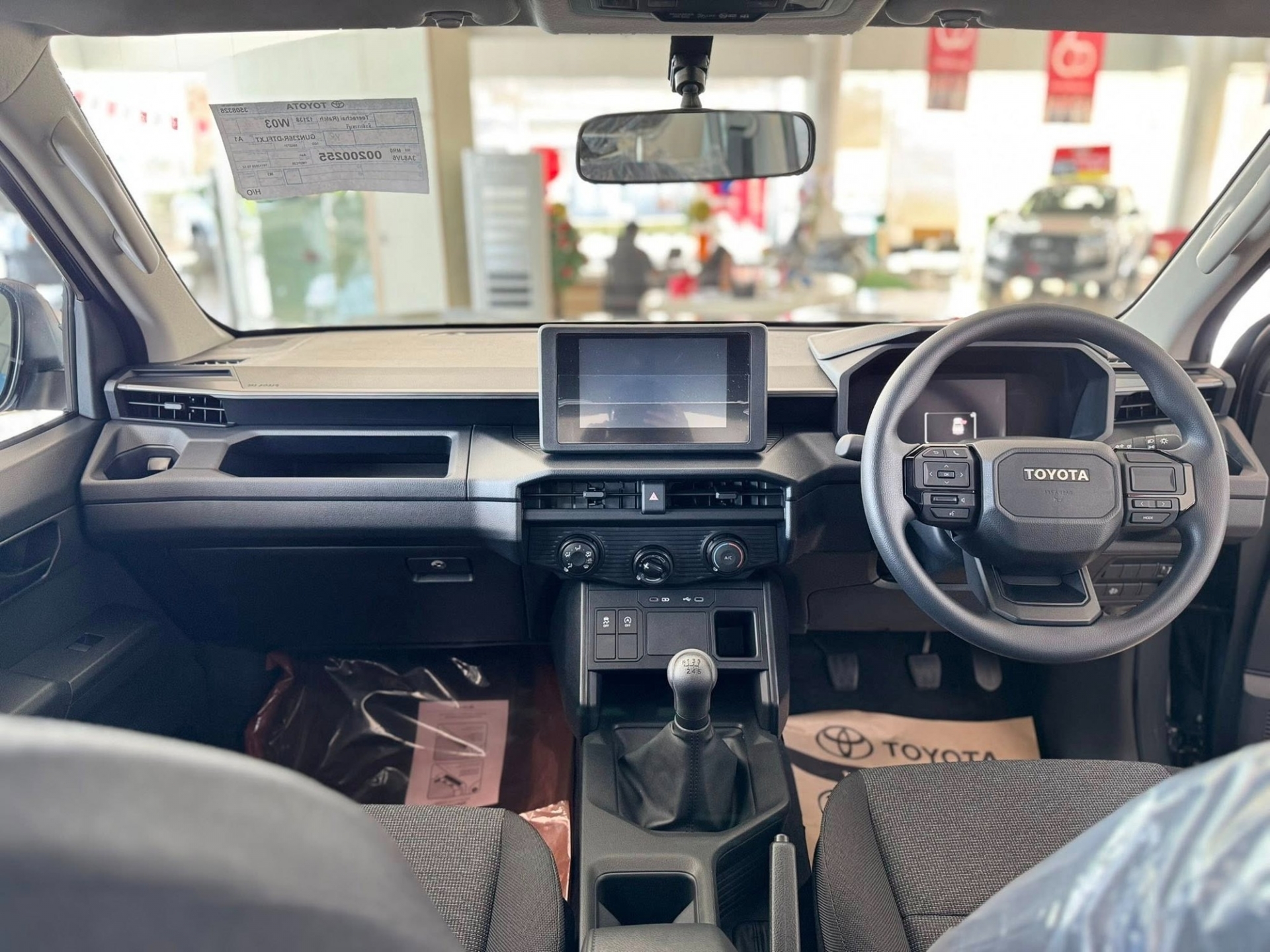 toyota-hilux-2-1763081094948-176