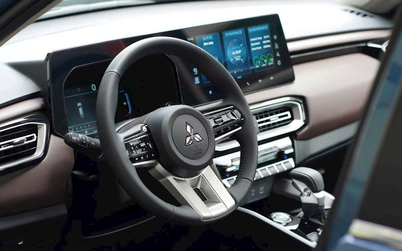 Mitsubishi Destinator 15