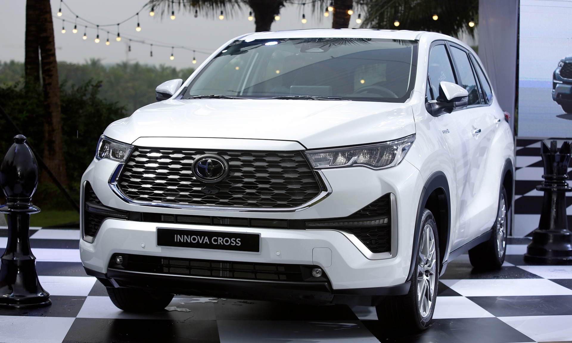 Innova-Cross-2023-1-9374-16971-4