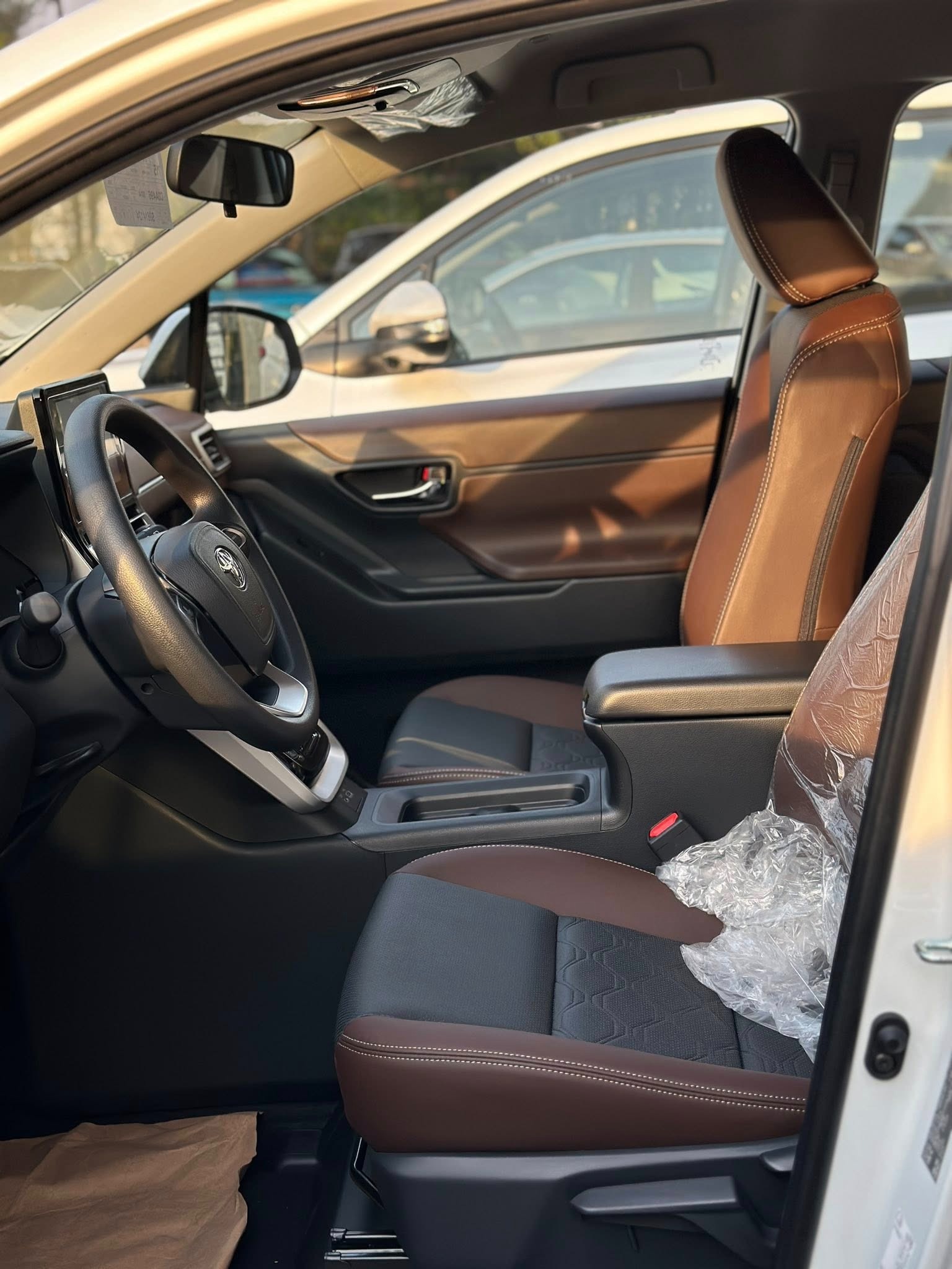 Toyota Innova Cross 2