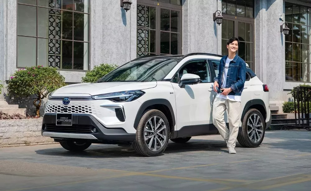 corolla-cross-1