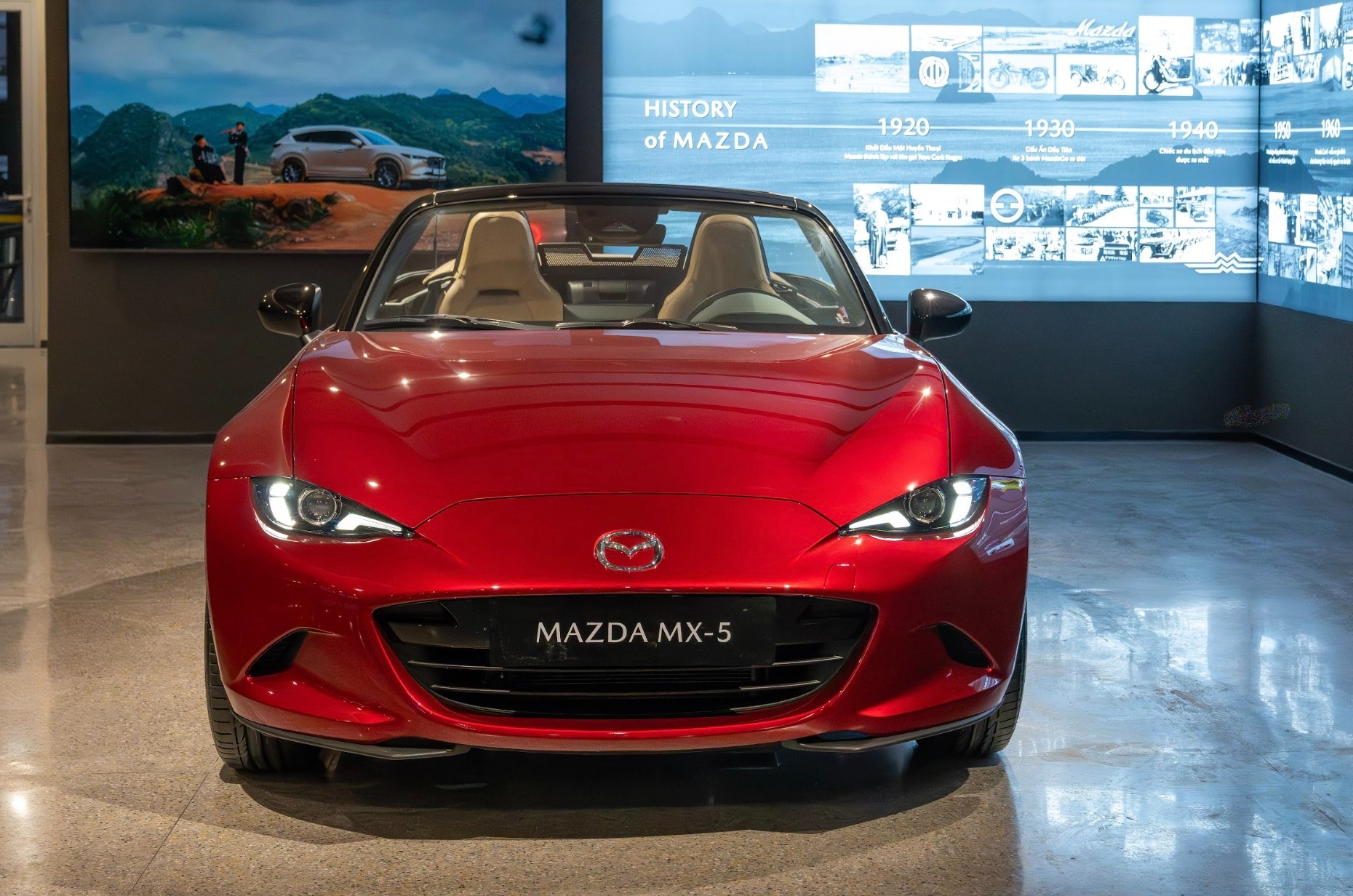 Mazda MX-5 Miata 1