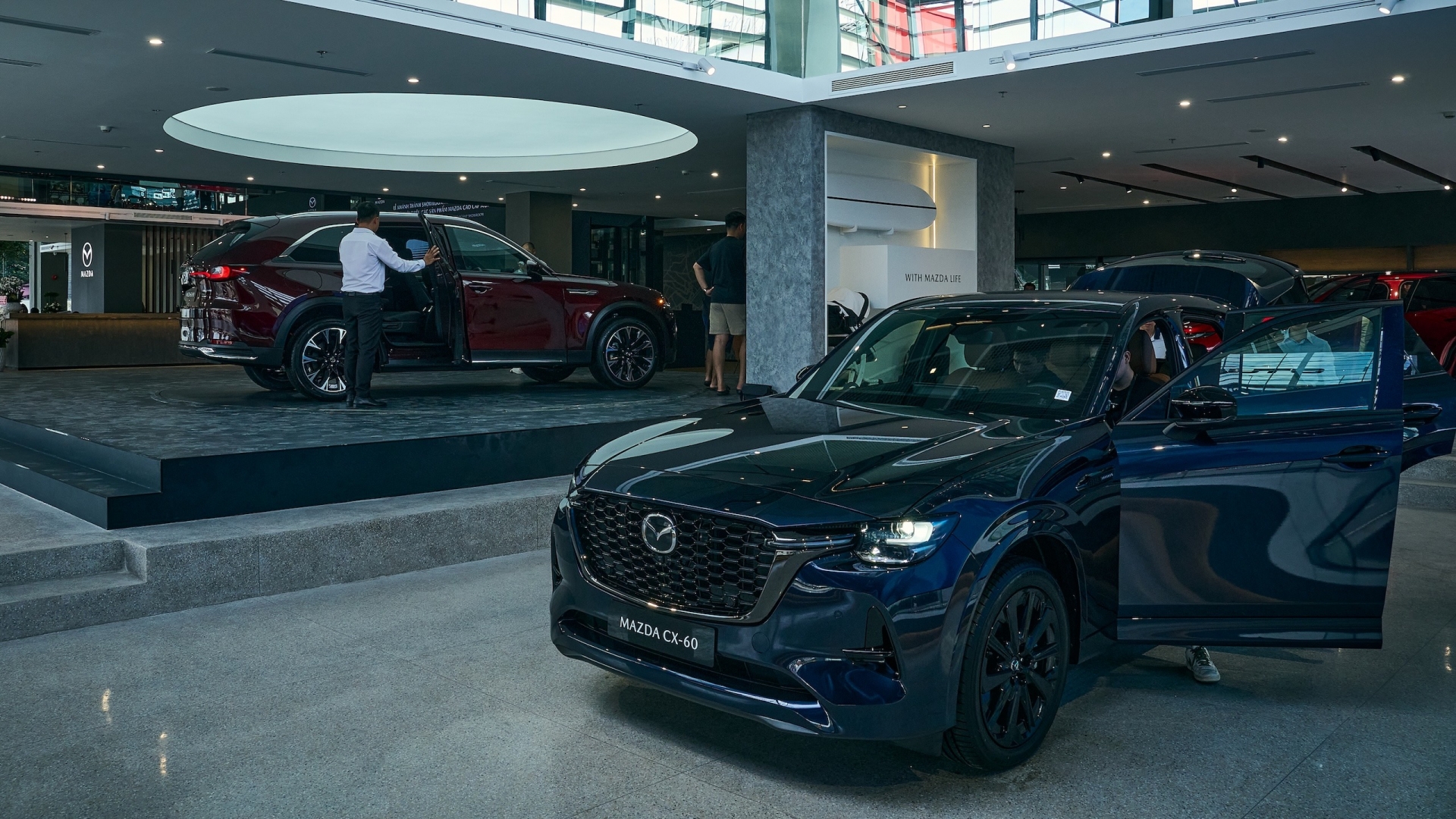 showroom-flagship-mazda-7-176550