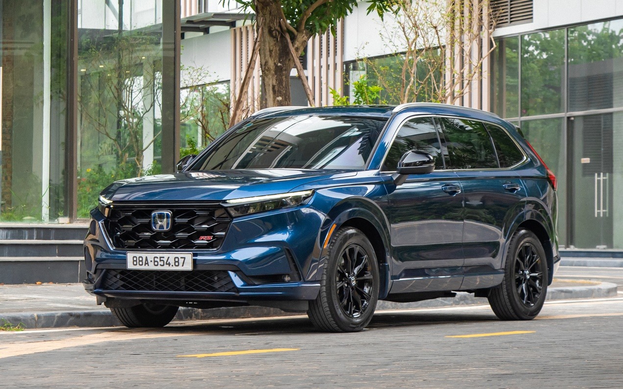 honda-cr-v-2-1763264590873-17632