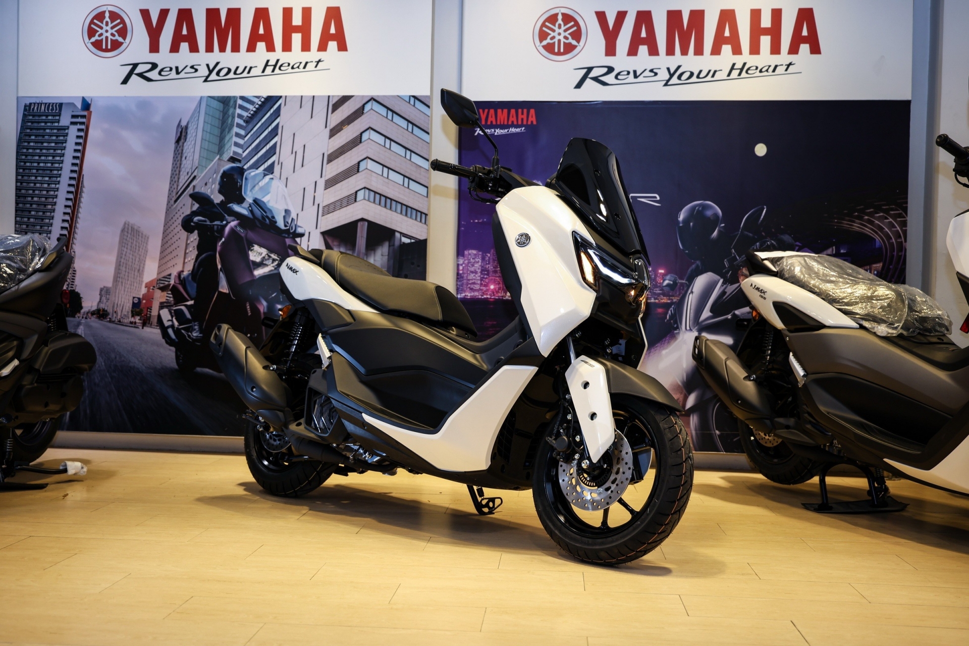 Yamaha NMAX 155 2