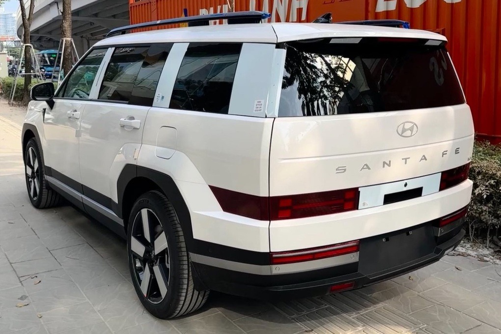Hyundai Santa Fe Hybrid 14