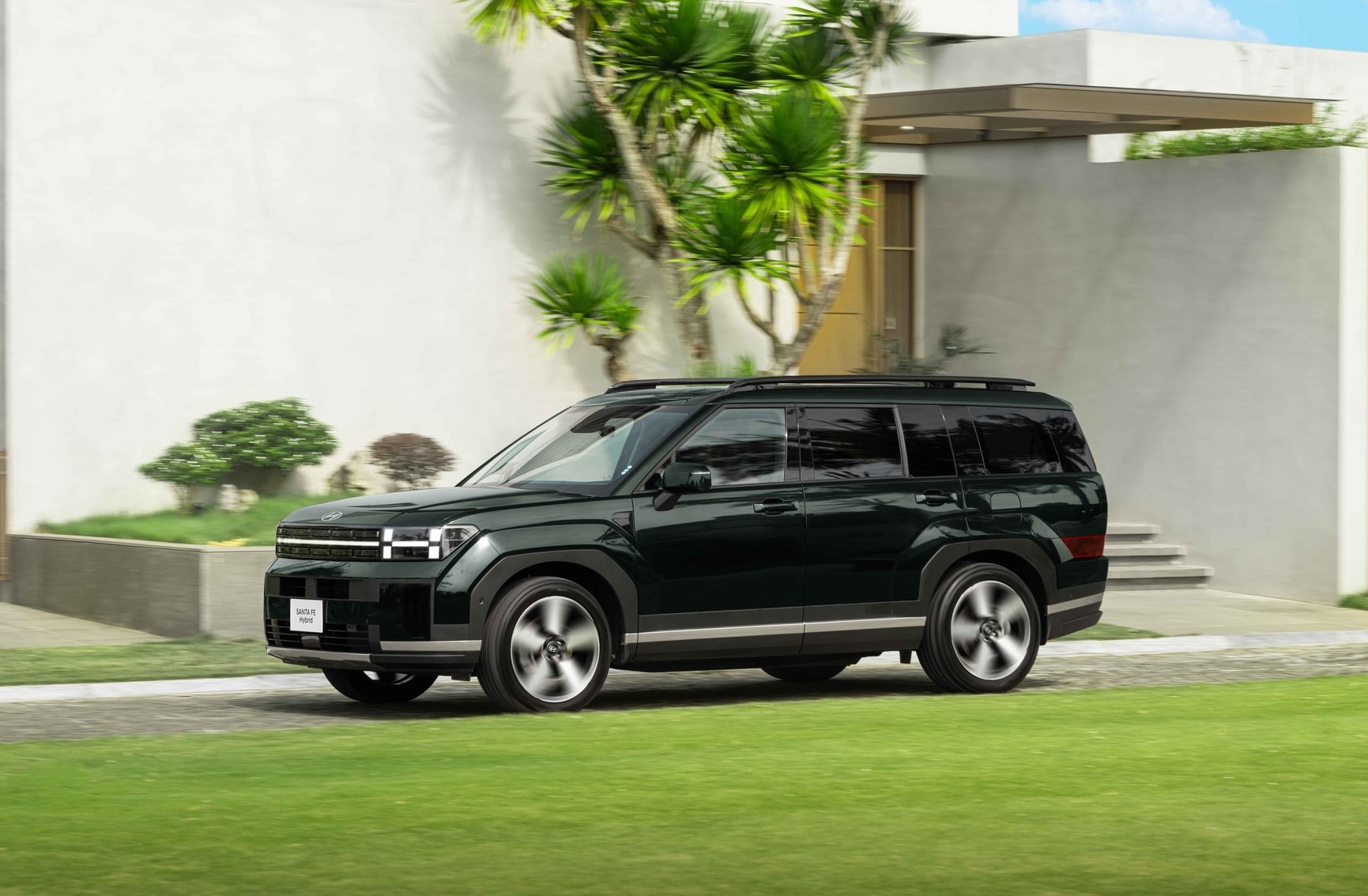 Hyundai Santa Fe Hybrid 8