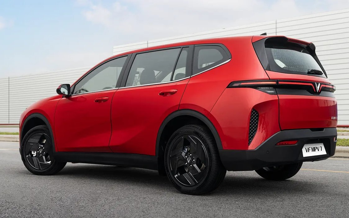 VinFast VF MPV 7 5