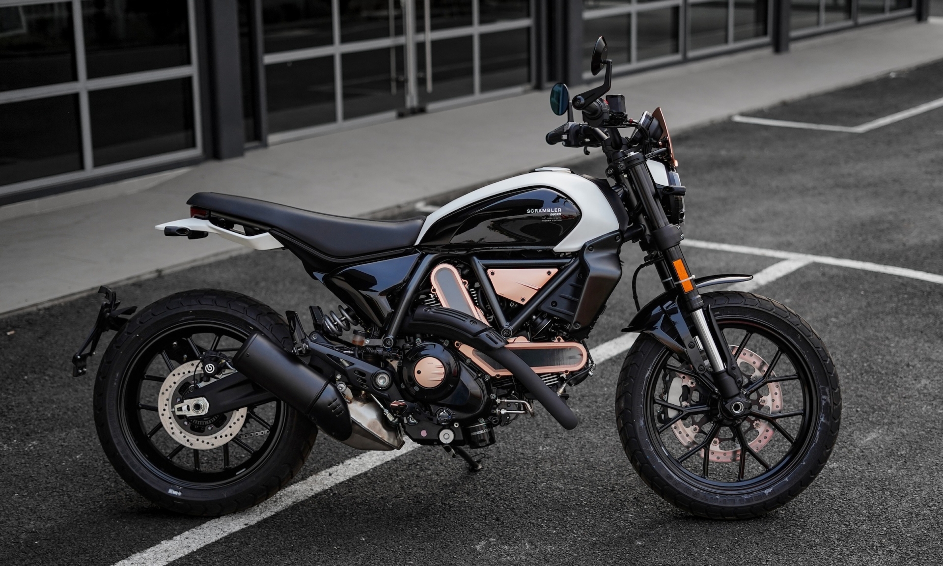 Ducati Scrambler Rizoma 1