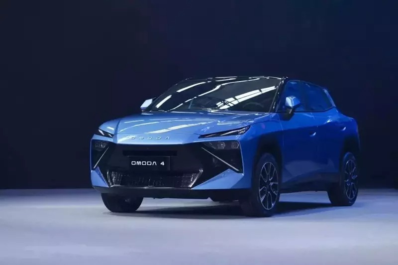 omoda-4-f895
