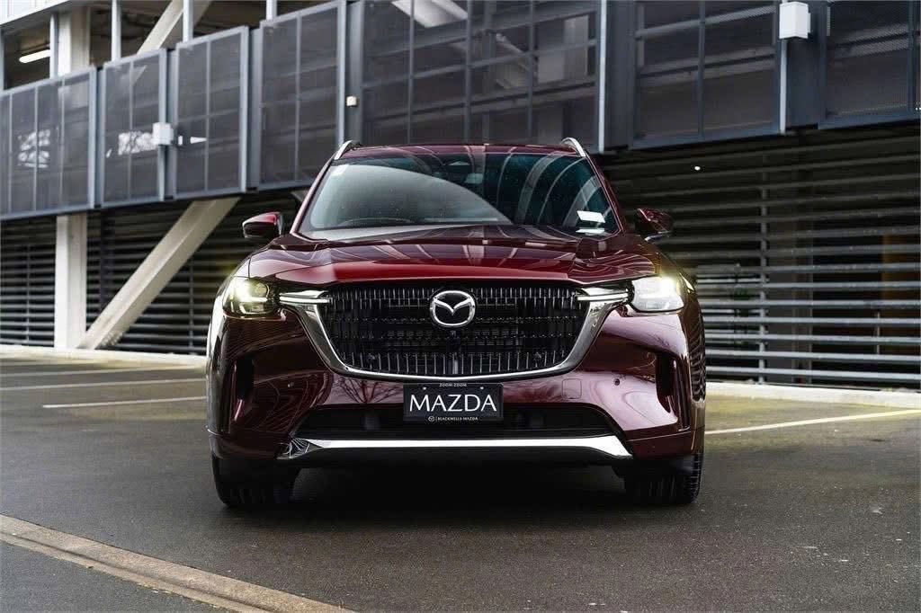 Mazda CX-90 1