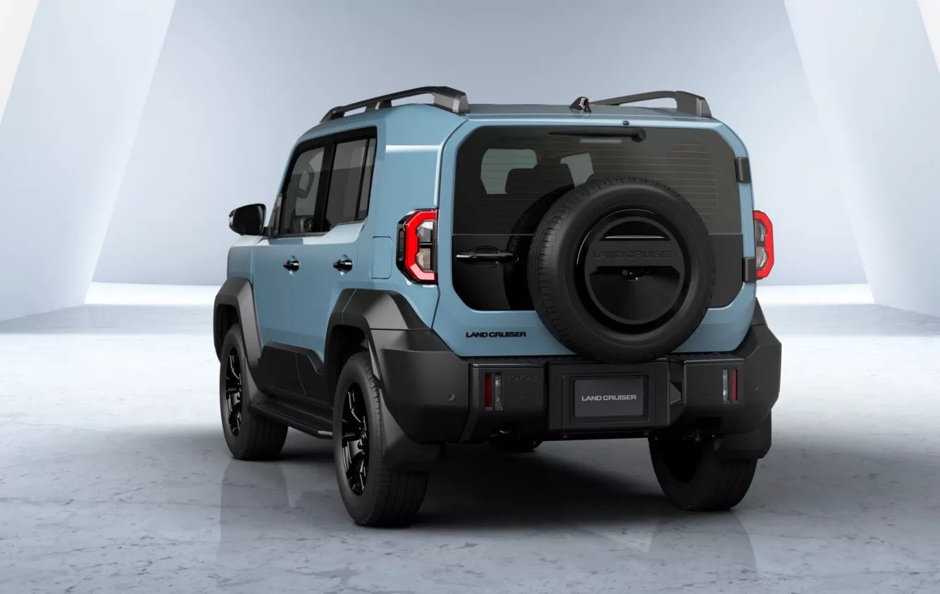 Toyota Land Cruiser FJ 3