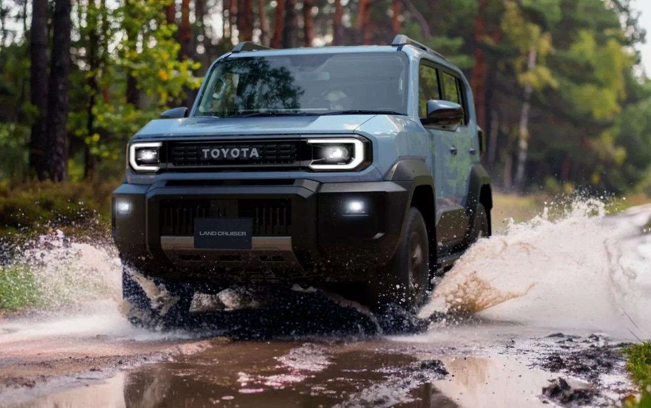 Toyota Land Cruiser FJ 8