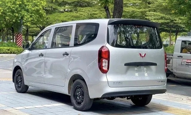Wuling Hongguang 2