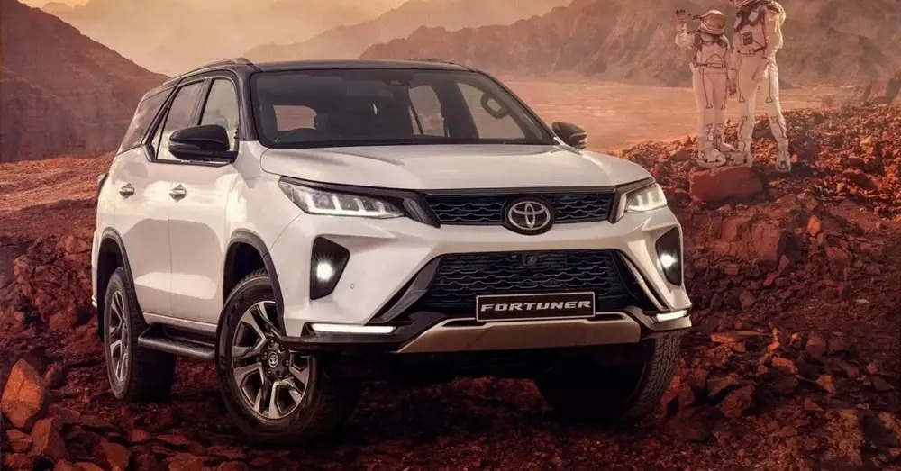 Toyota Fortuner 3