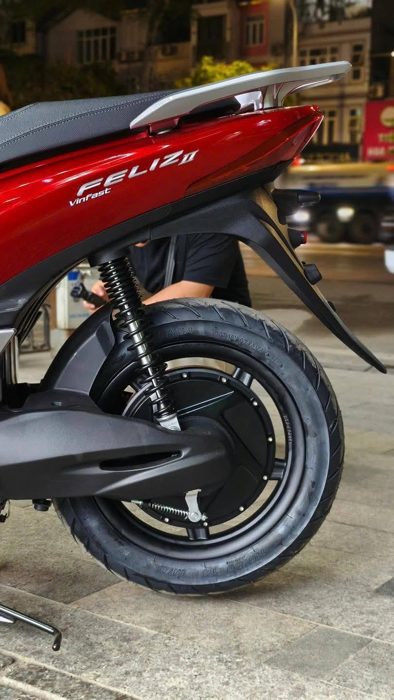 VinFast Feliz II (3)