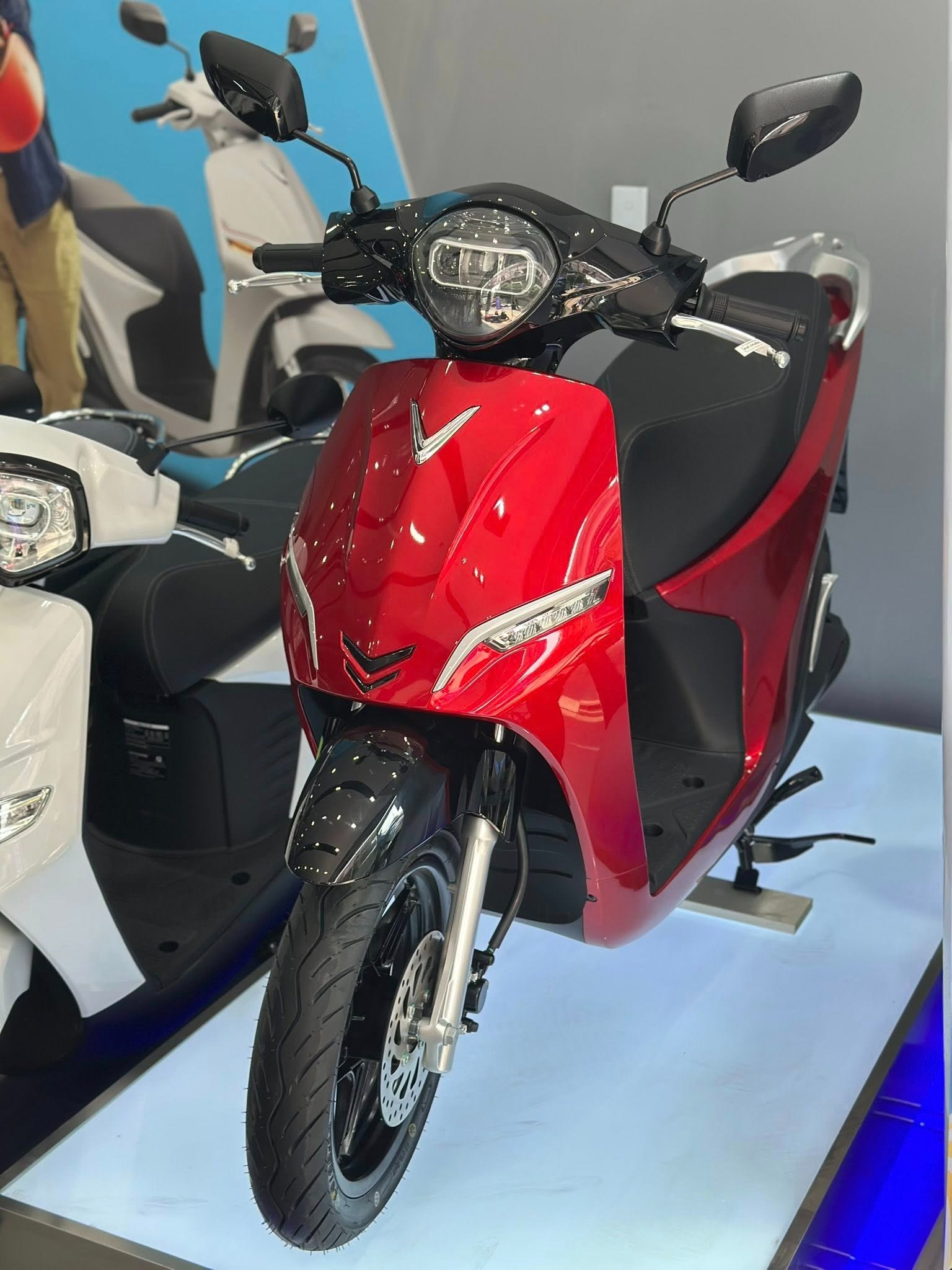 VinFast Feliz II (5)