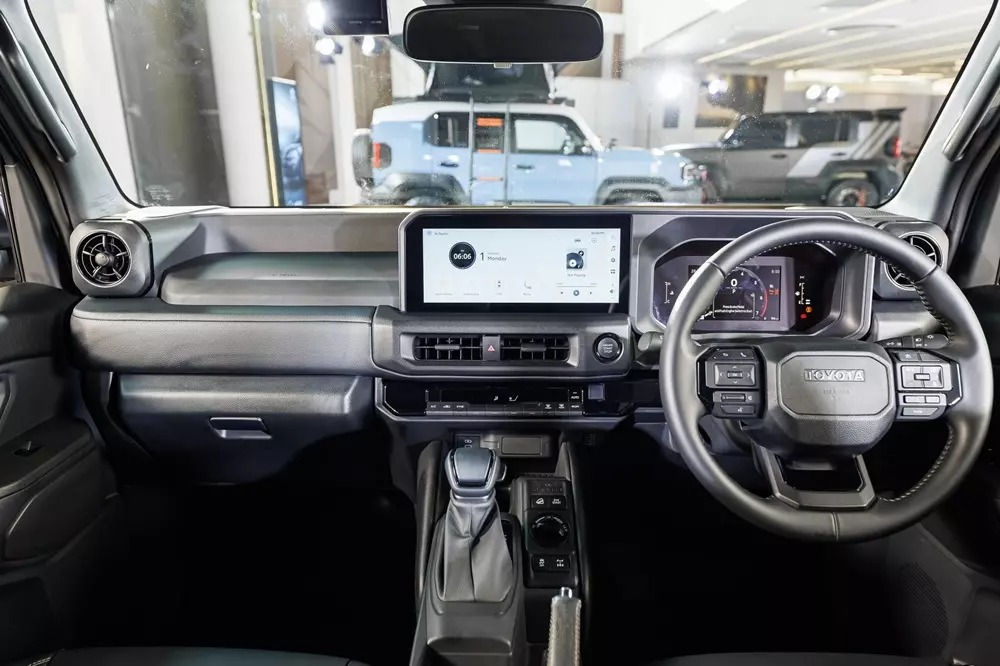 Toyota Land Cruiser FJ (9)