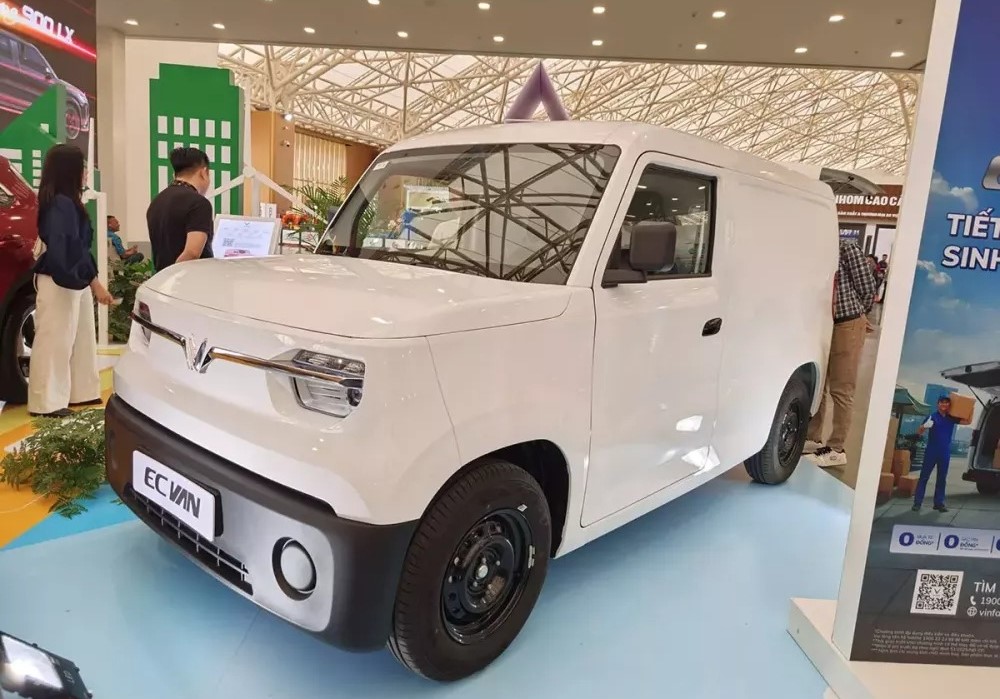 vinfast-ec-van-cua-lua-7-ac79