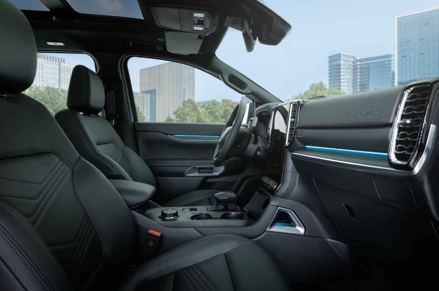 Ford Everest may xang (2)