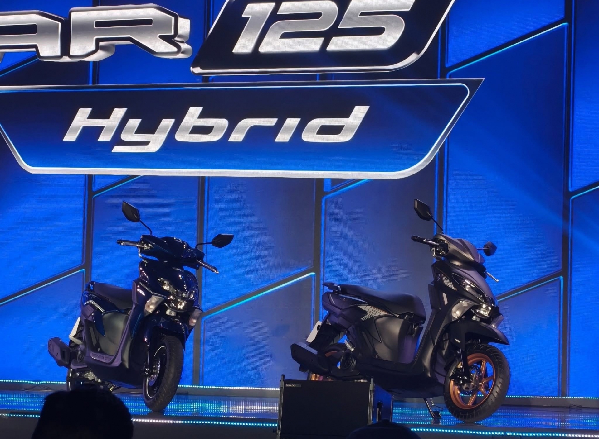 Yamaha Gear 125 Hybrid (2)