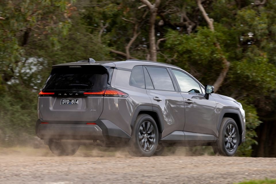 Toyota RAV4 2026 (2)