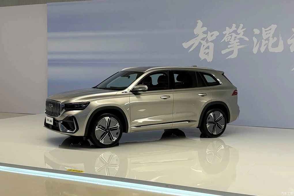 Geely Monjaro i-HEV (6)