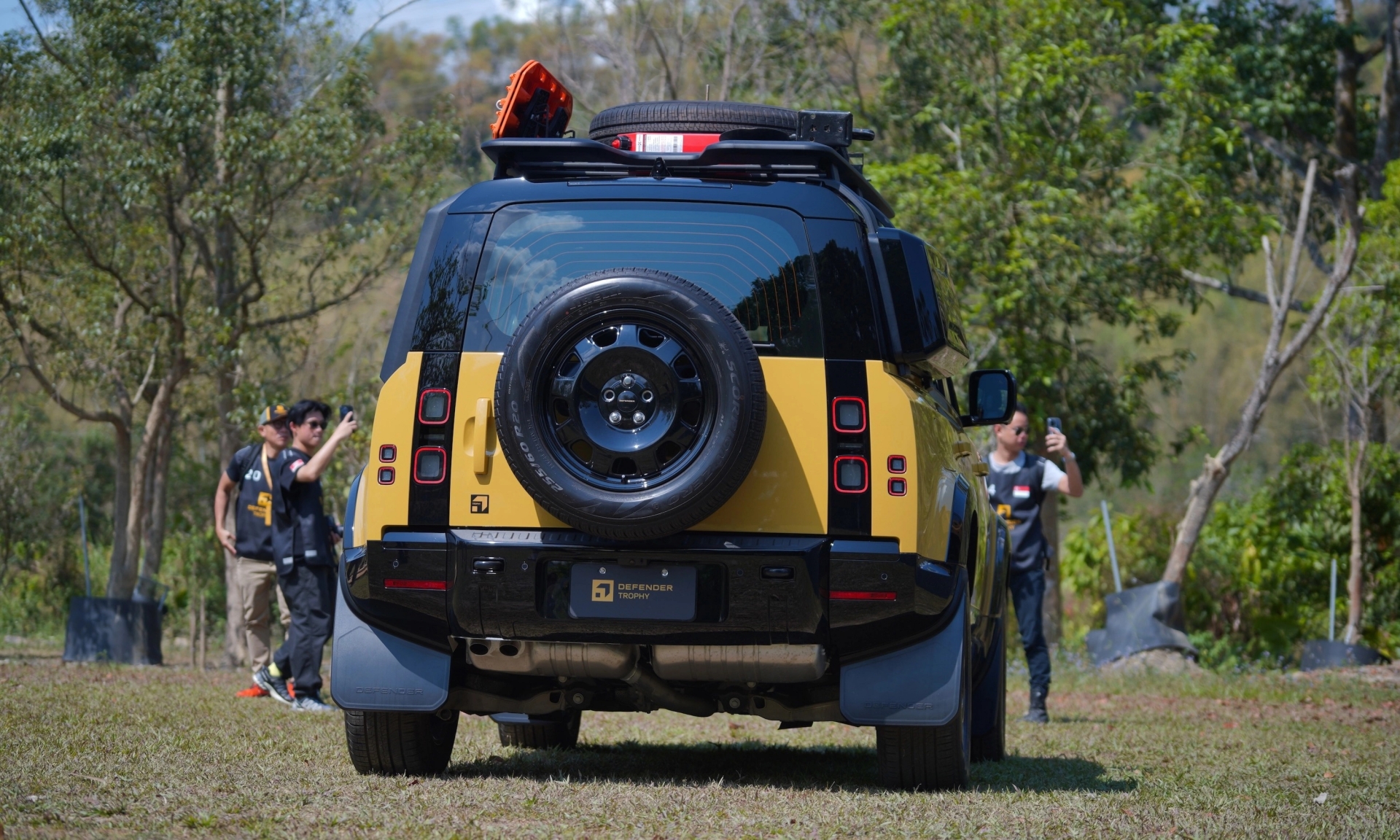 Land Rover Defender Trophy (3)