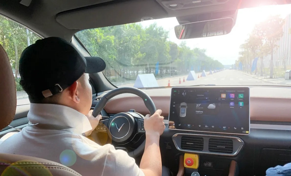 package-media-83762468542990778394109