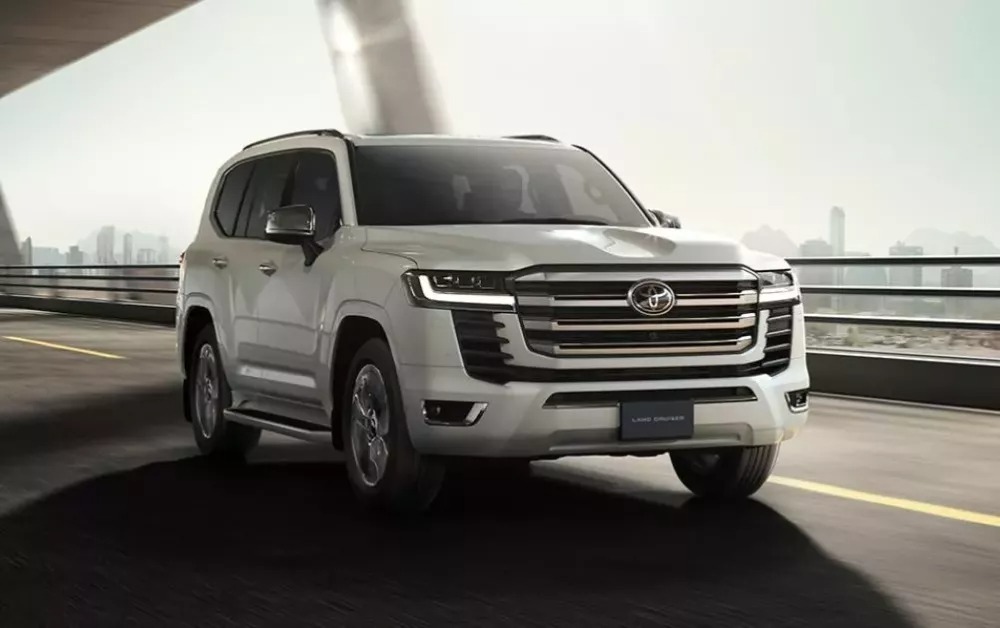 Toyota Land Cruiser LC300 Hybrid (2)