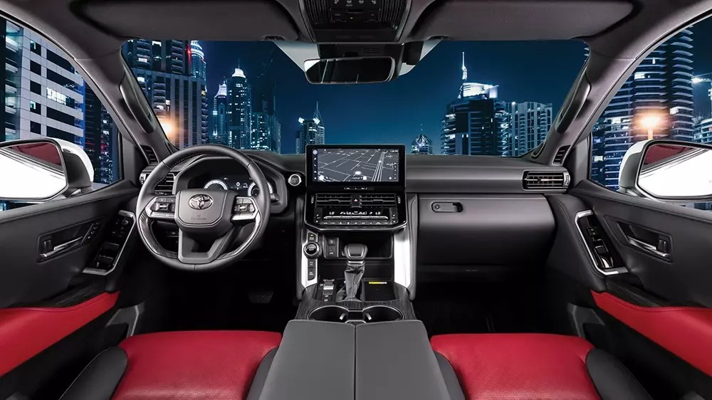 Toyota Land Cruiser LC300 Hybrid (4)