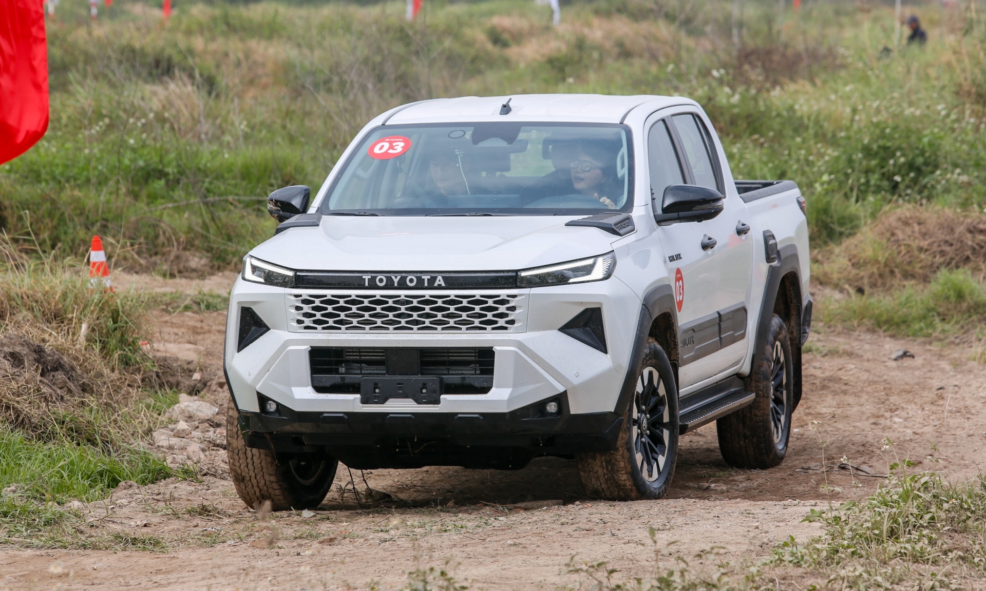 Toyota Hilux 2026 13