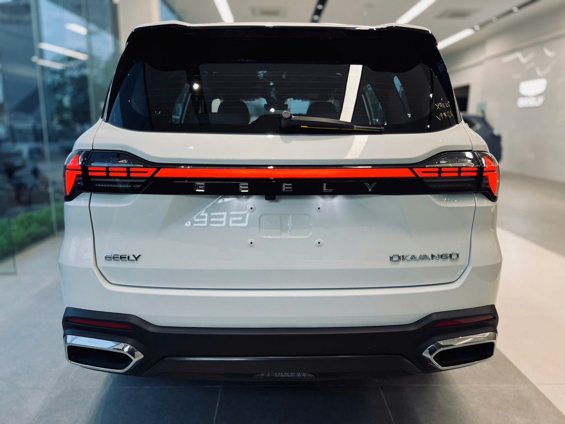 Geely Okavango (6)