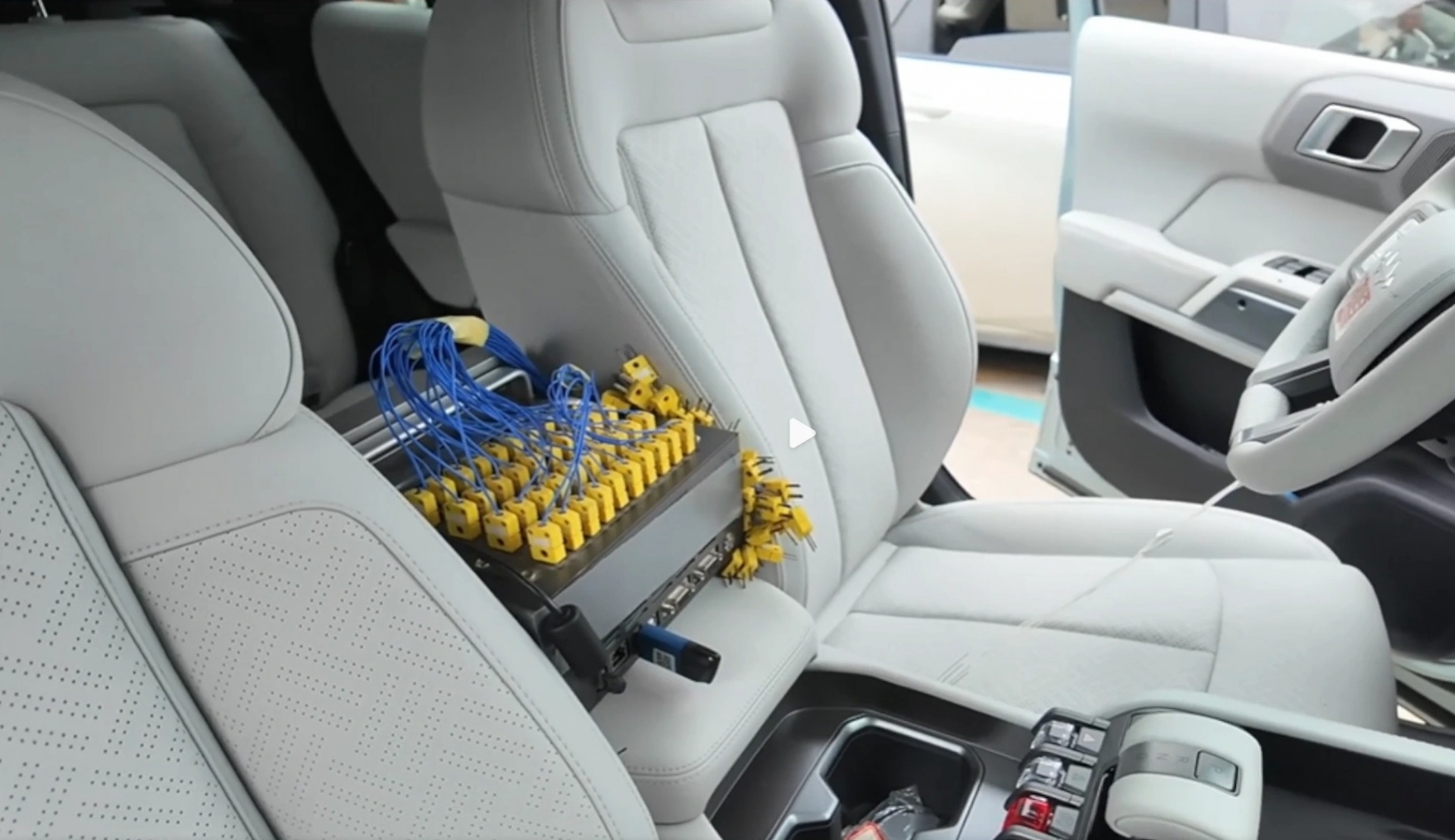 sac-nhanh-byd-2-17782796538981395794226