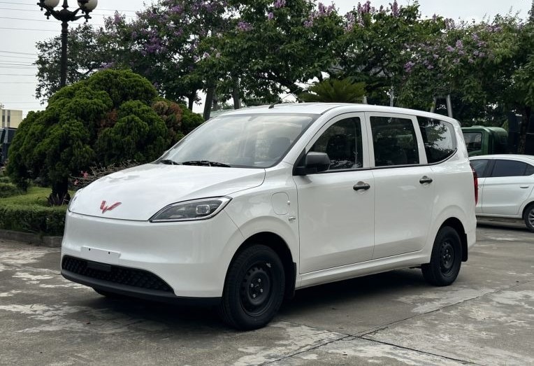 Wuling Grango