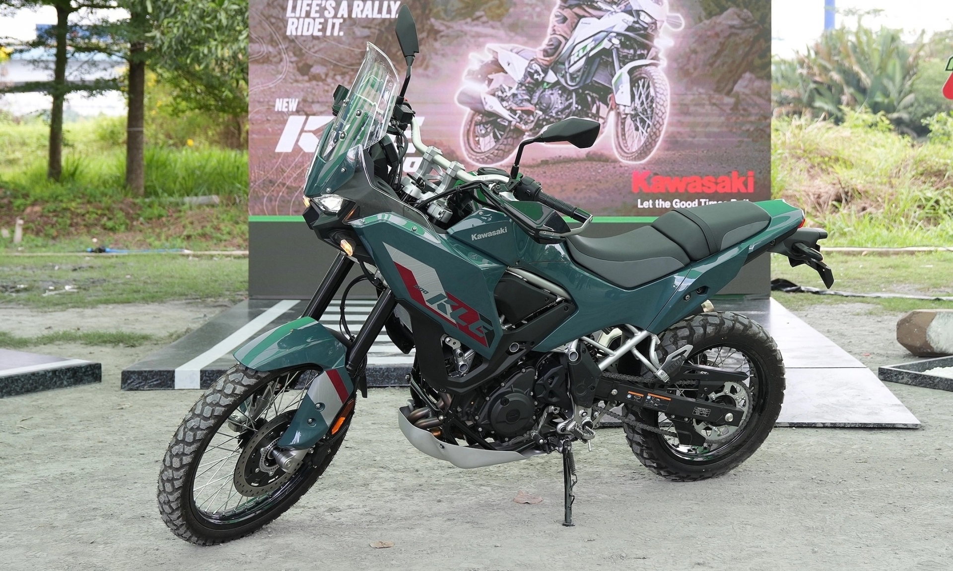 Kawasaki KLE500 ABS (2)