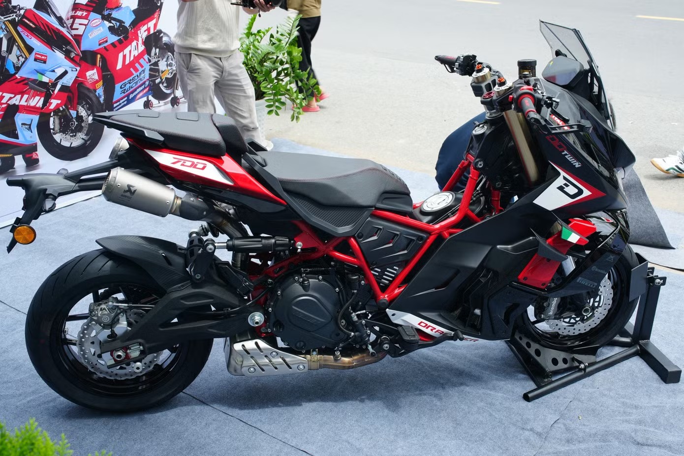 Italjet Dragster 700 (2)