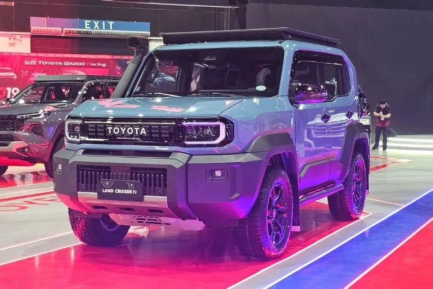 Toyota Land Cruiser FJ