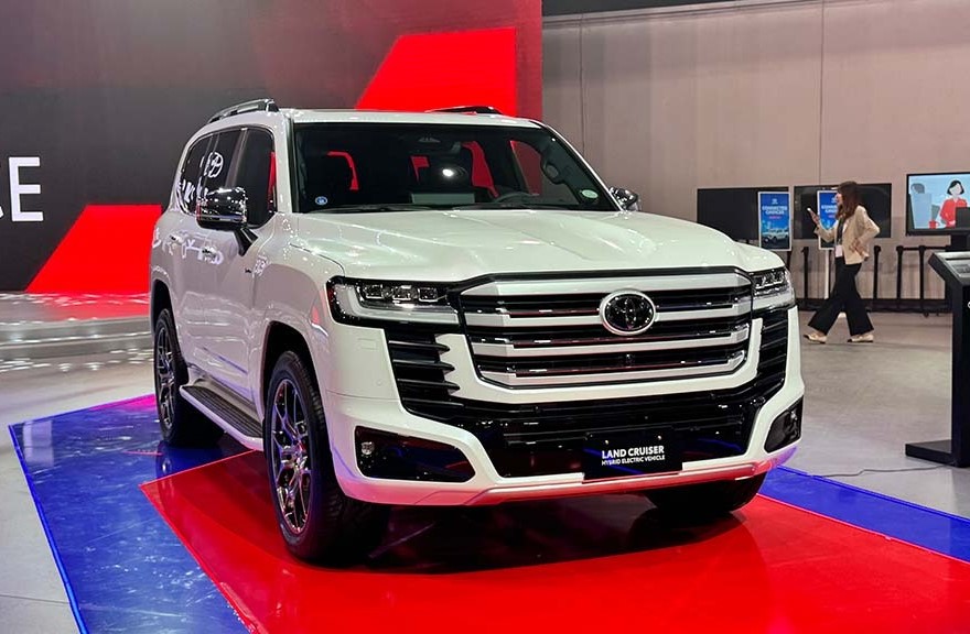 Toyota Land Cruiser Hybrid