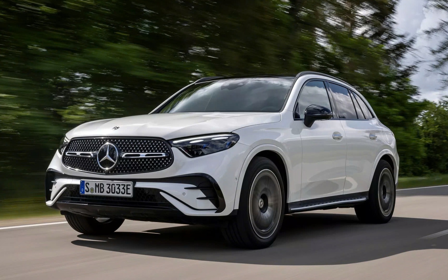 Mercedes-Benz GLC 350e 4MATIC (3)