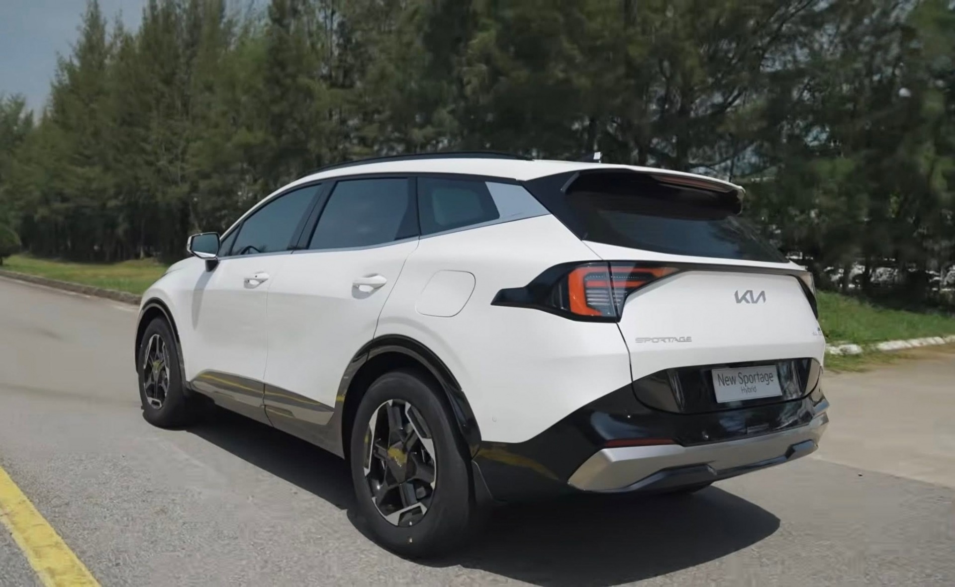 kia sportage hybrid 9-100721