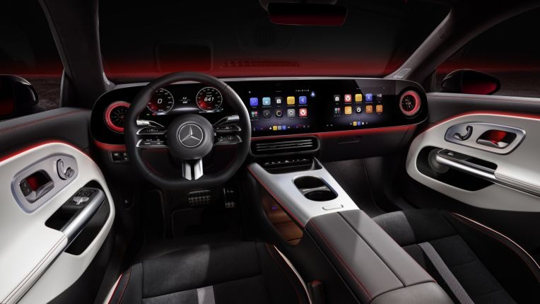 Mercedes-Benz CLA 200 EV (4)