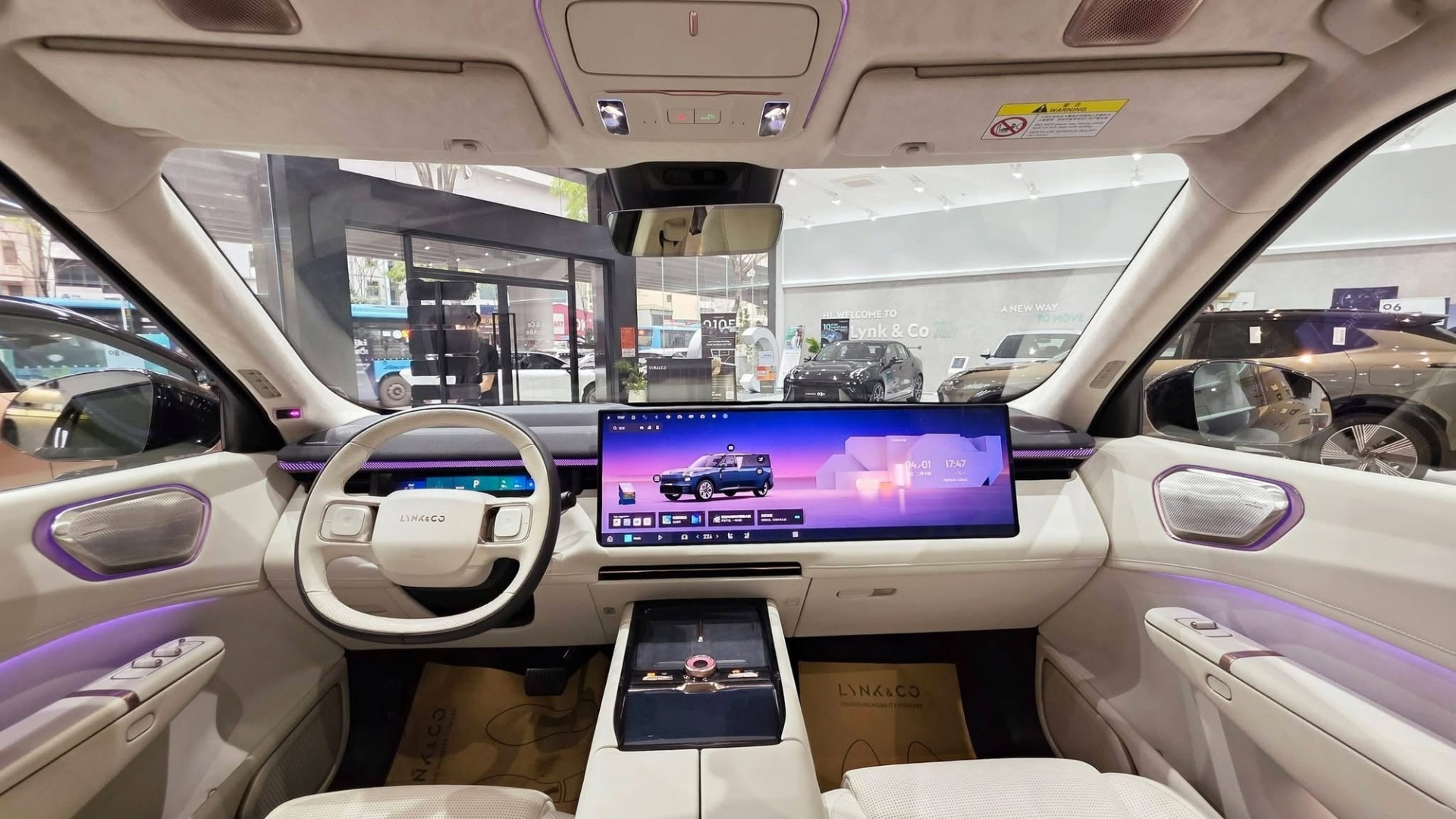 Lynk & Co 900 (7)